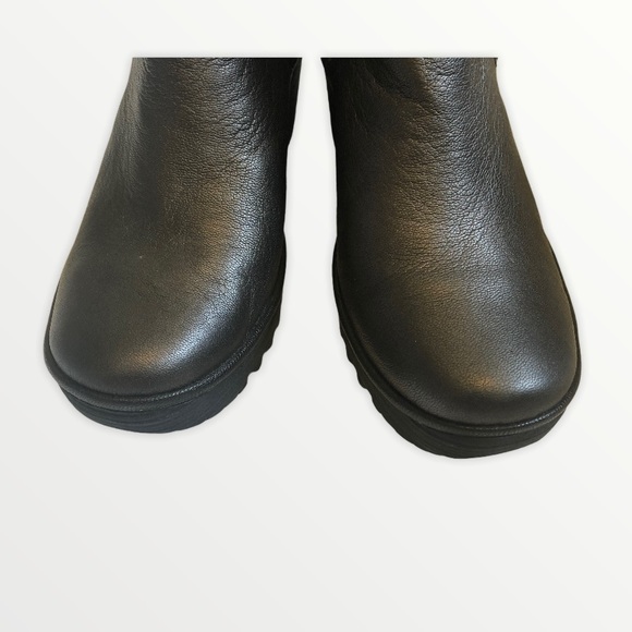 Fly London Woss Black Leather Wedge 